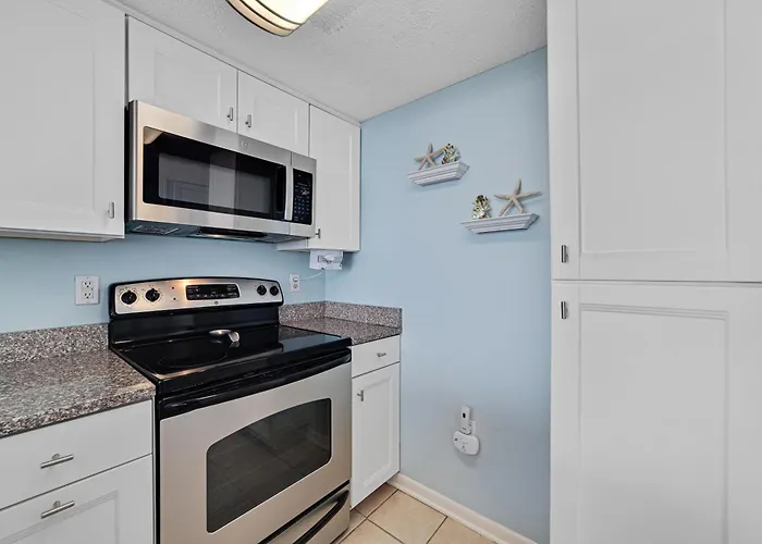 Gulf Shores Surf & Racquet Club 401A